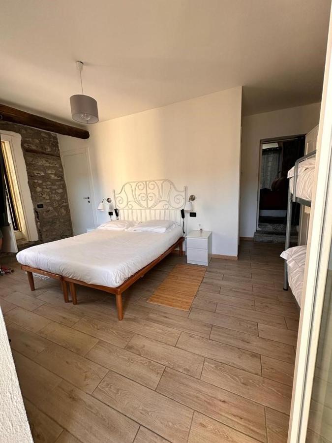Casa Caterina Lägenhet Lezzeno Exteriör bild