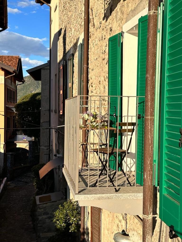 Casa Caterina Lägenhet Lezzeno Exteriör bild