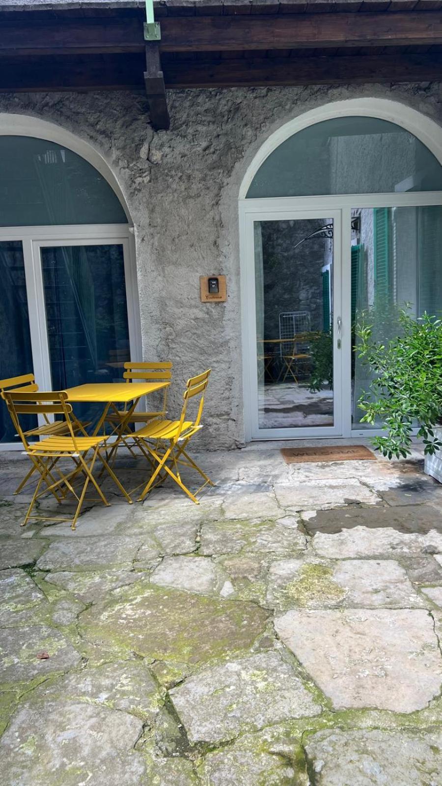 Casa Caterina Lägenhet Lezzeno Exteriör bild