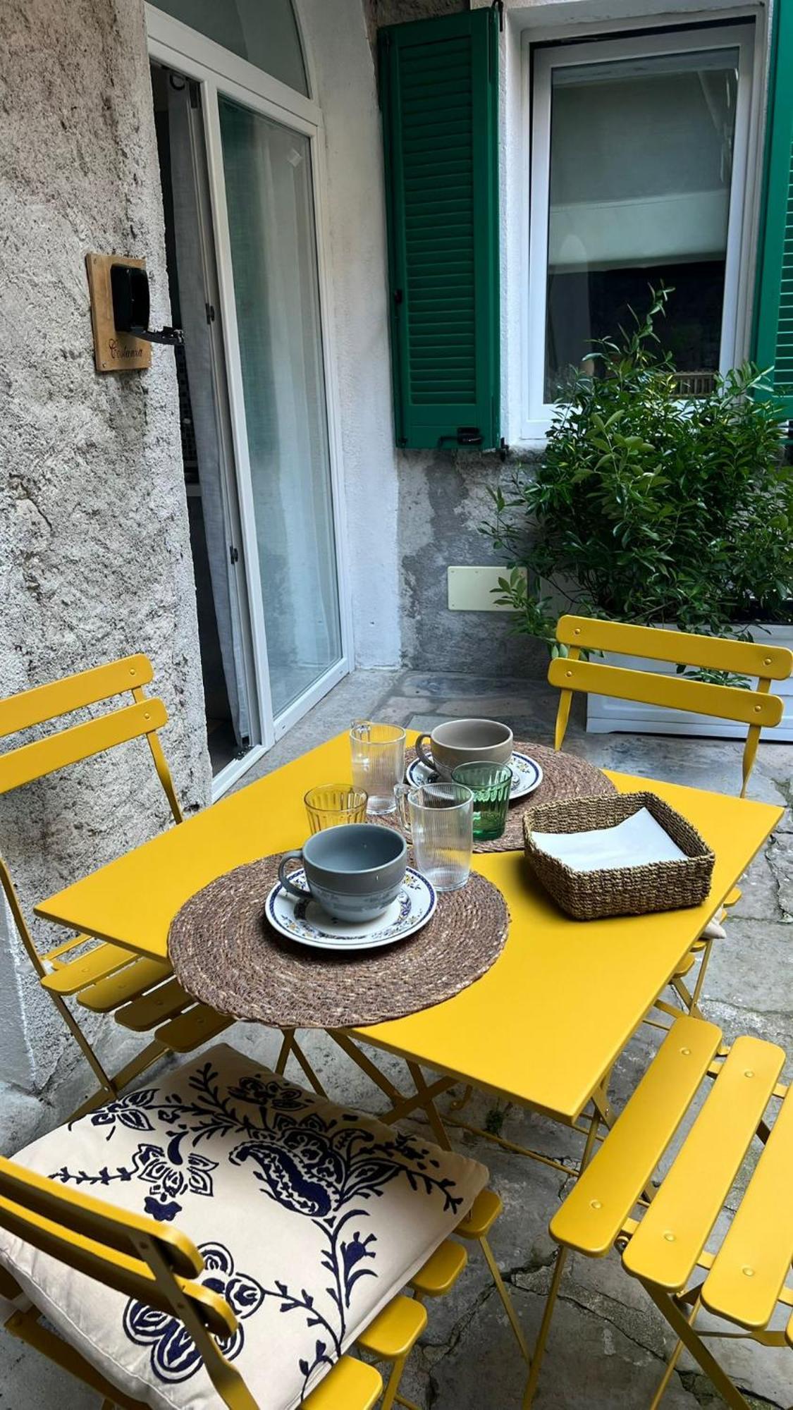 Casa Caterina Lägenhet Lezzeno Exteriör bild
