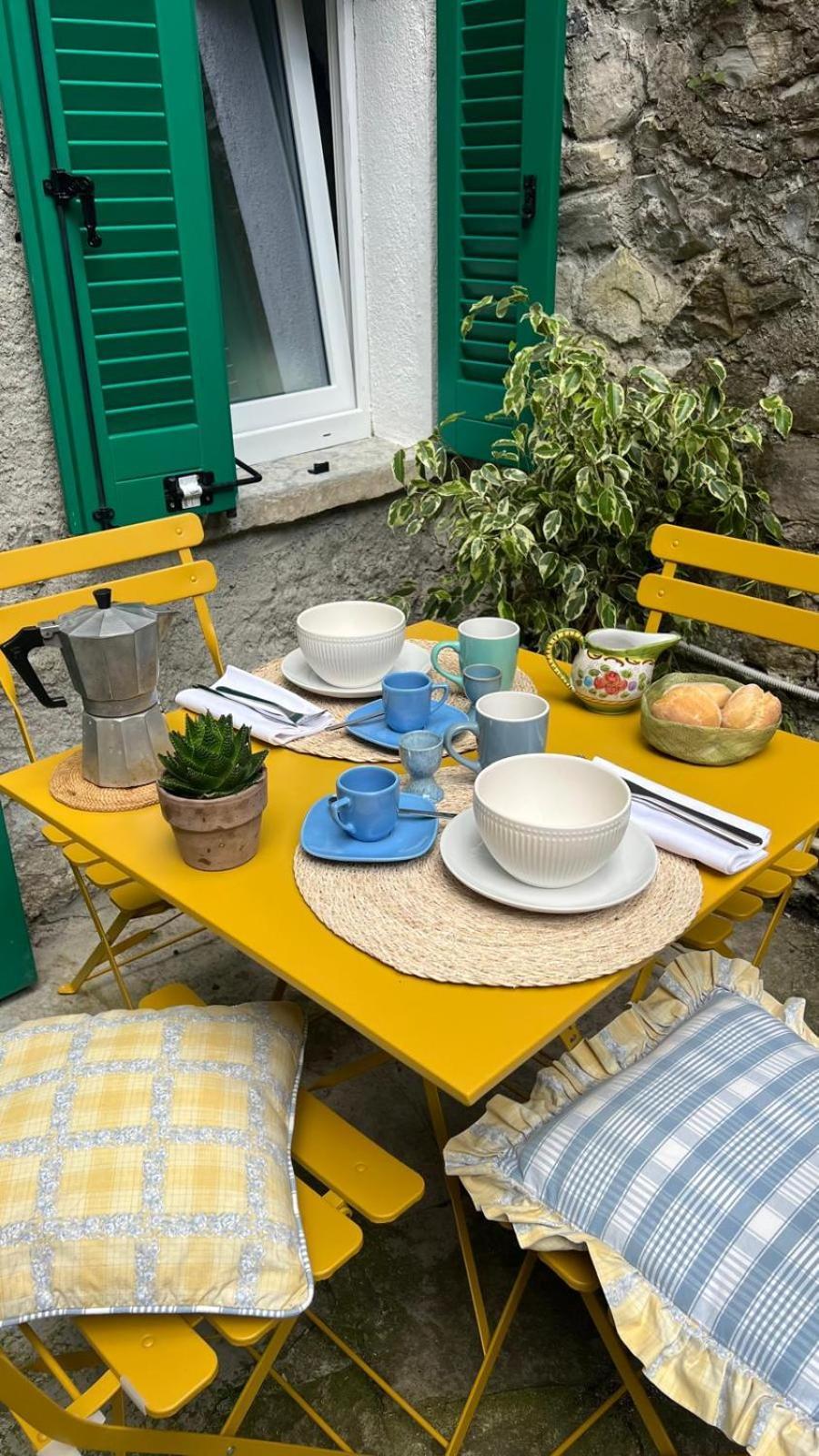 Casa Caterina Lägenhet Lezzeno Exteriör bild
